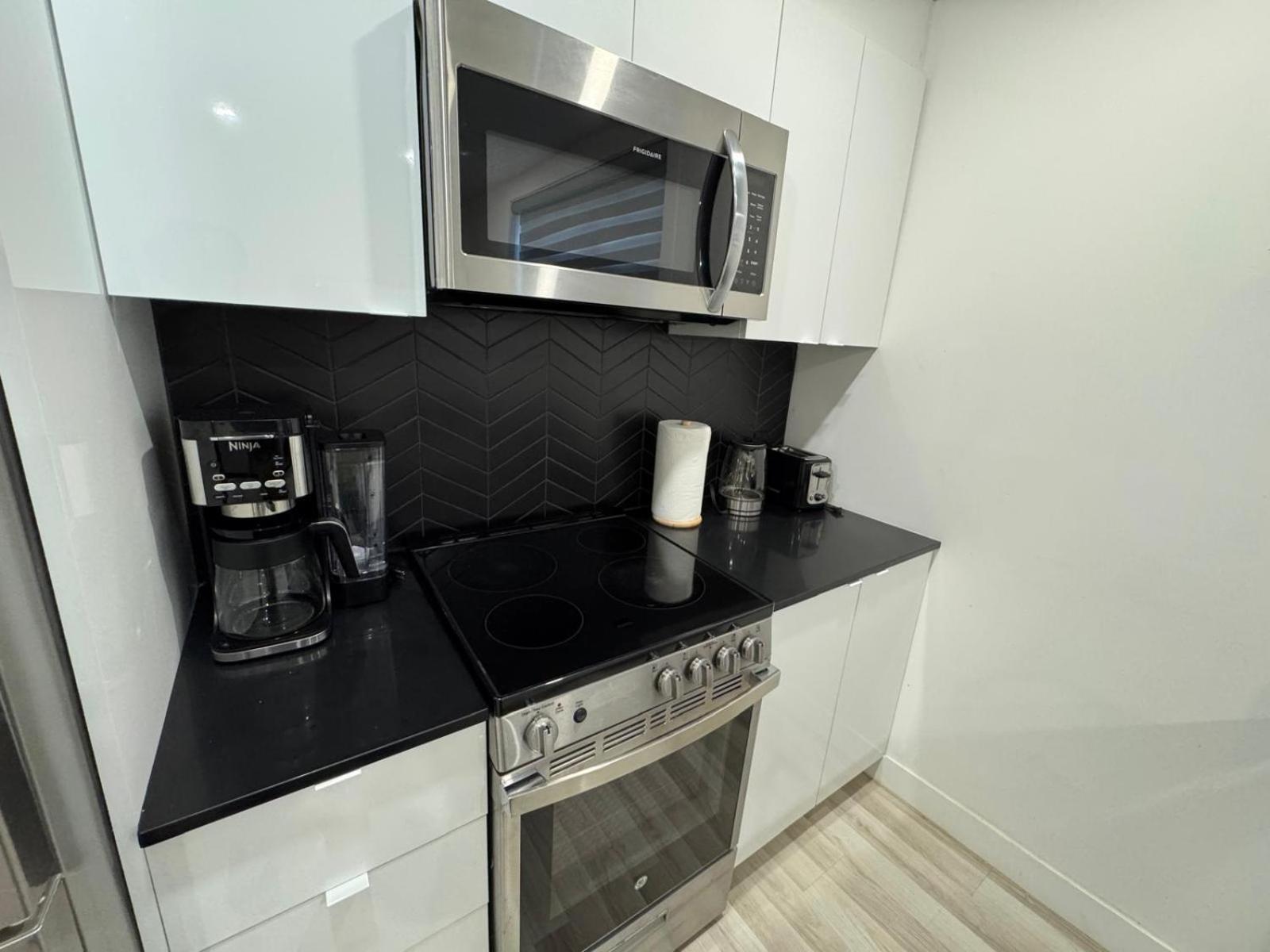 Ndg Dreams! New & Modern 3Br Easy City Life Montreal Exterior foto